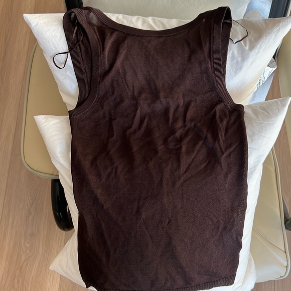 BNW Zara semi sheer sleeveless top - Picture 3 of 4